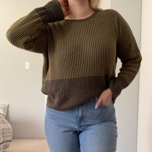 Oversized heavy green sweater